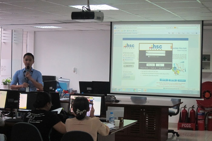 HSC lấy khách hàng làm trung tâm