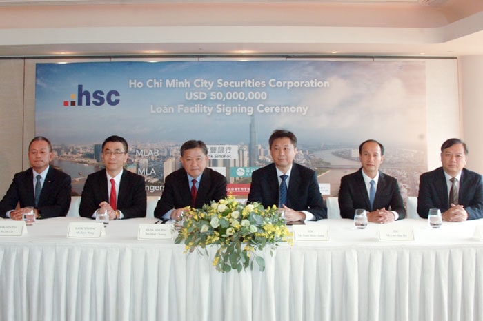 HSC nhận khoản vay tín chấp 50 triệu USD từ nhóm các định chế tài chính nước ngoài