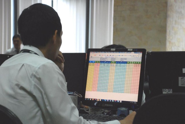 Làm thế nào để đầu tư trên thị trường phái sinh